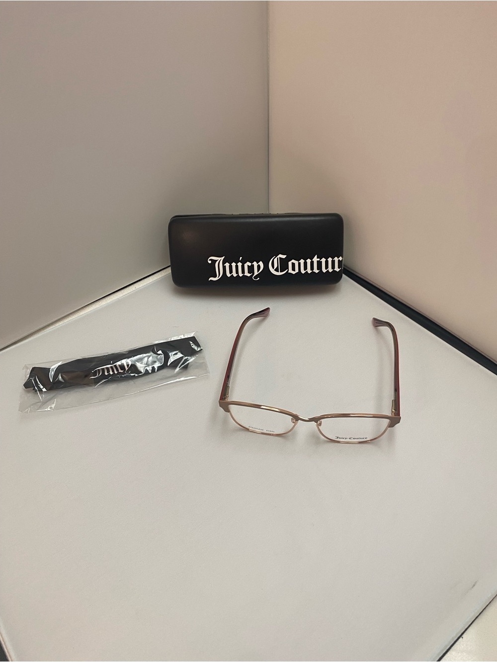 Juicy Couture Rose Gold Metal Frame Eyeglasses with Black Logo Case,pink accents